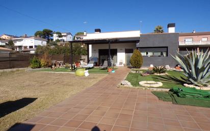 Jardín de Casa o chalet en venta en Tordera con Calefacción y Jardín privado