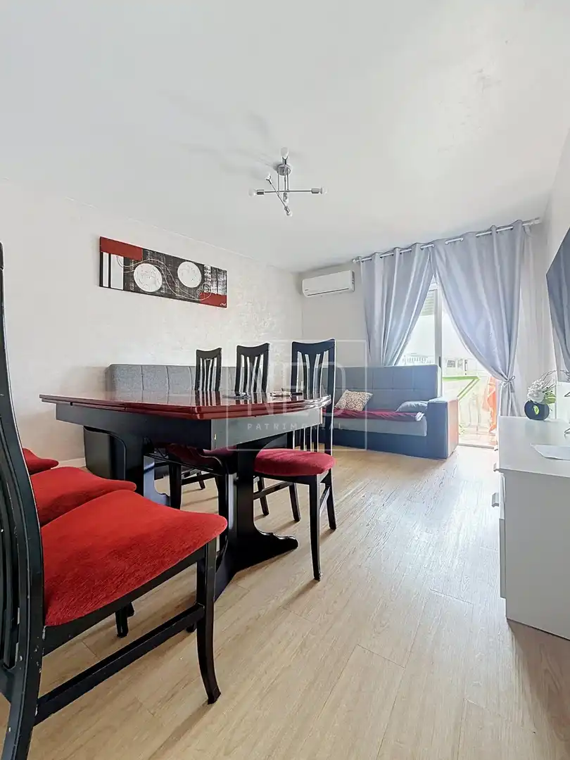 Living room of Flat for sale in Atarfe  with Air Conditioner and Balcony