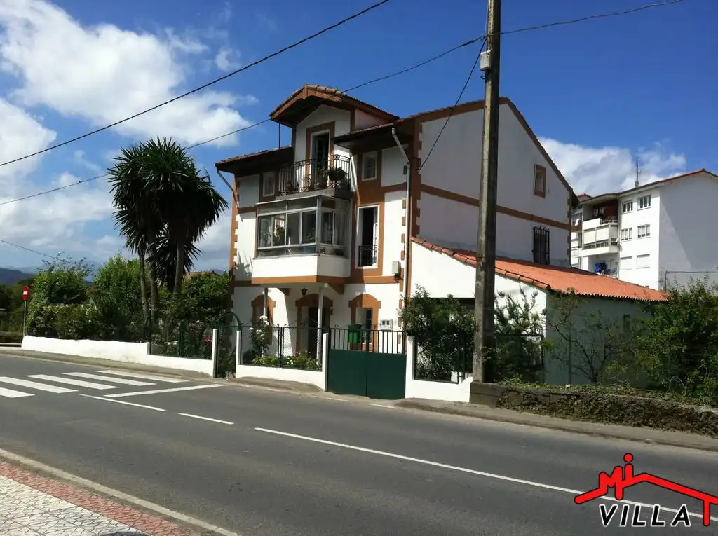 Exterior view of Houses for sale in Colindres