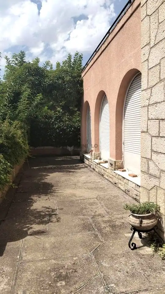 Aparcament de Casa o xalet en venda en Utrillas amb Calefacció, Jardí privat i Terrassa