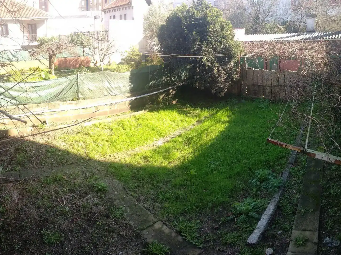 Jardí de Casa adosada en venda en Caldas de Reis amb Jardí privat, Traster i Moblat