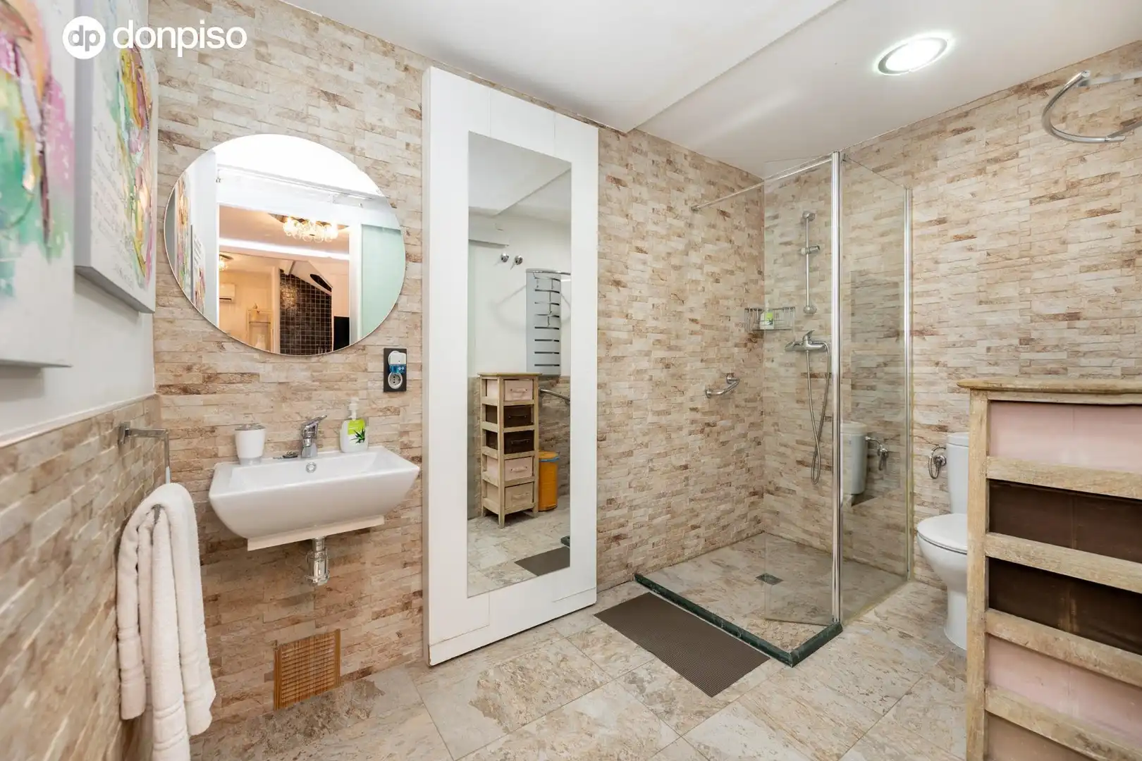 Baño de Casa o chalet en venta en Granada con Jardín privado, Terraza y Piscina