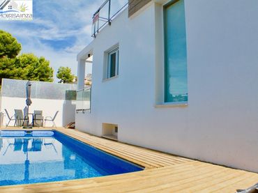 Xalet amb piscina en venda a Coloma