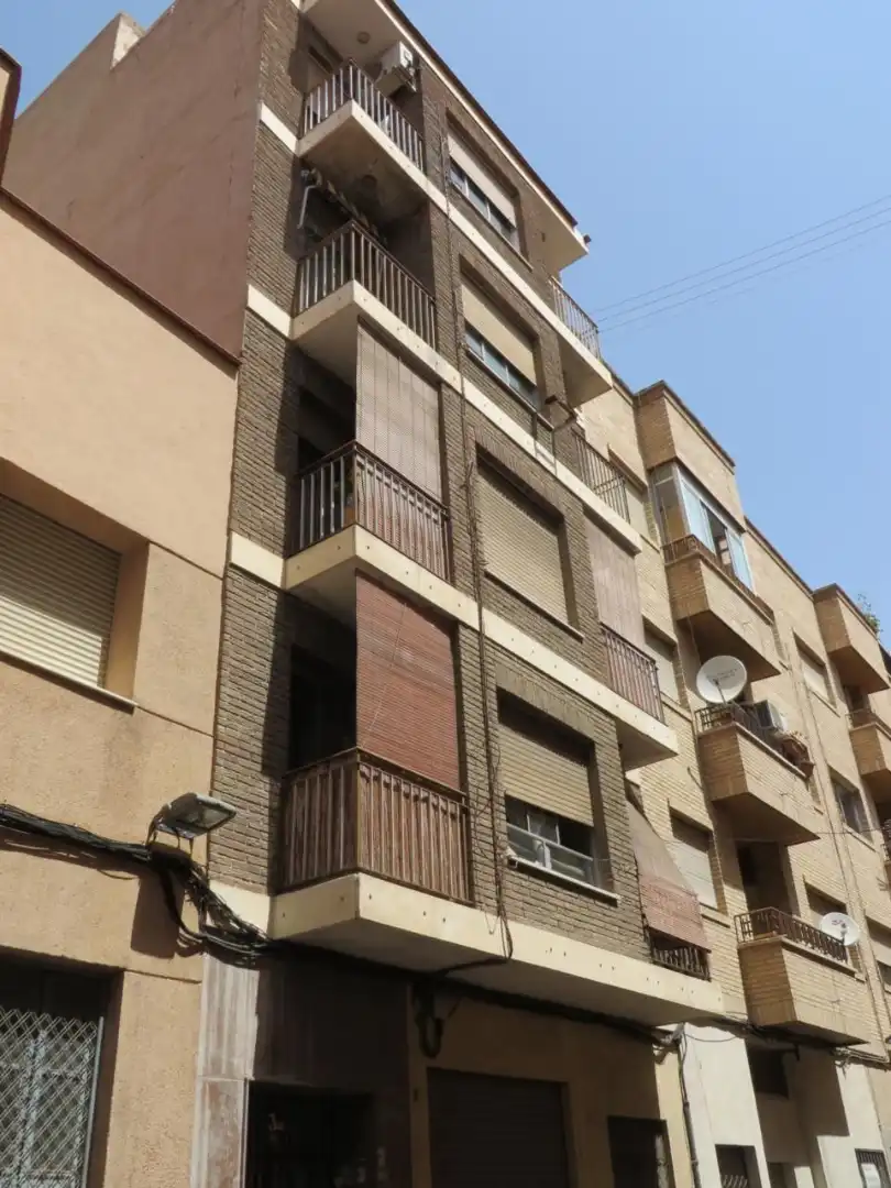 Pis amb terrassa en venda a Calle Bibliófilo Pérez Gómez 3