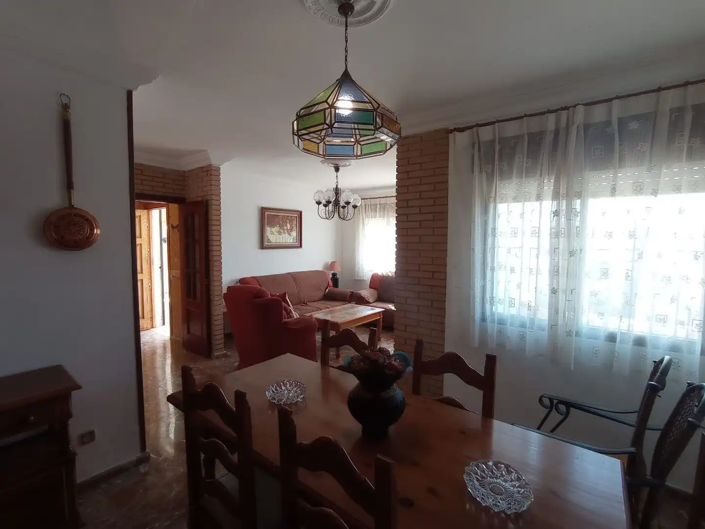 Sala d'estar de Casa o xalet en venda en Fuengirola amb Jardí privat, Terrassa i Traster