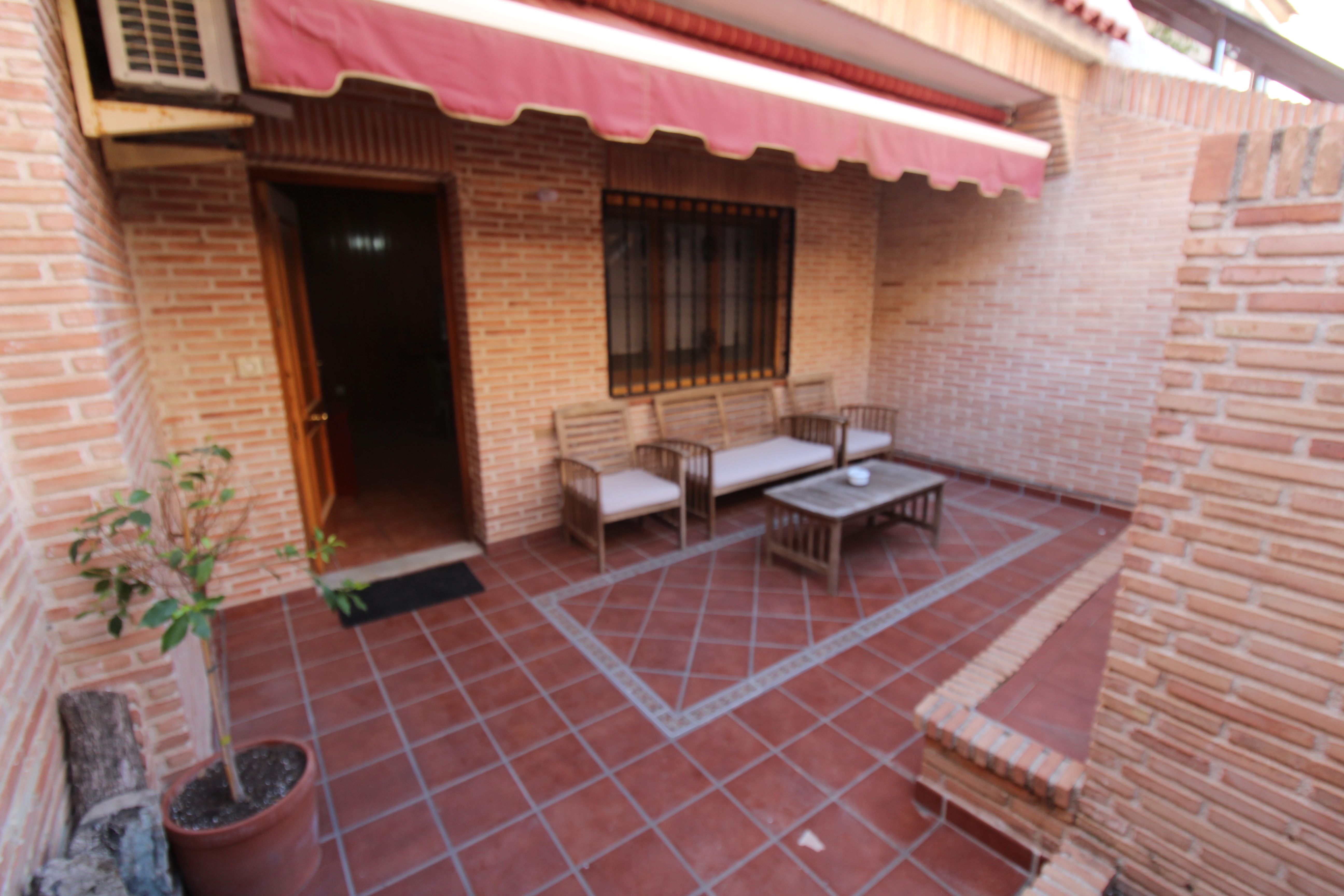 Terrassa de Casa o xalet en venda en Torrevieja amb Aire condicionat, Terrassa i Moblat
