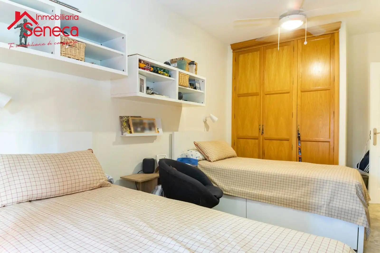 Habitación de Casa adosada en venta en Córdoba con Aire acondicionado, Calefacción y Jardín privado