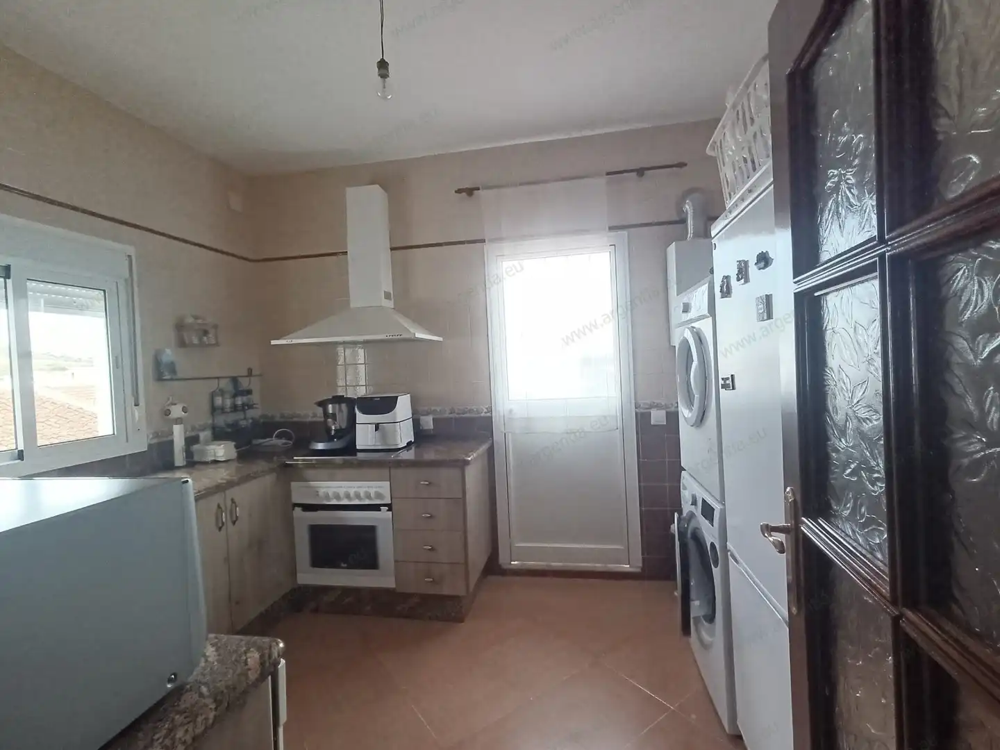 Cocina de Piso en venta en Almadén de la Plata con Aire acondicionado, Terraza y Amueblado