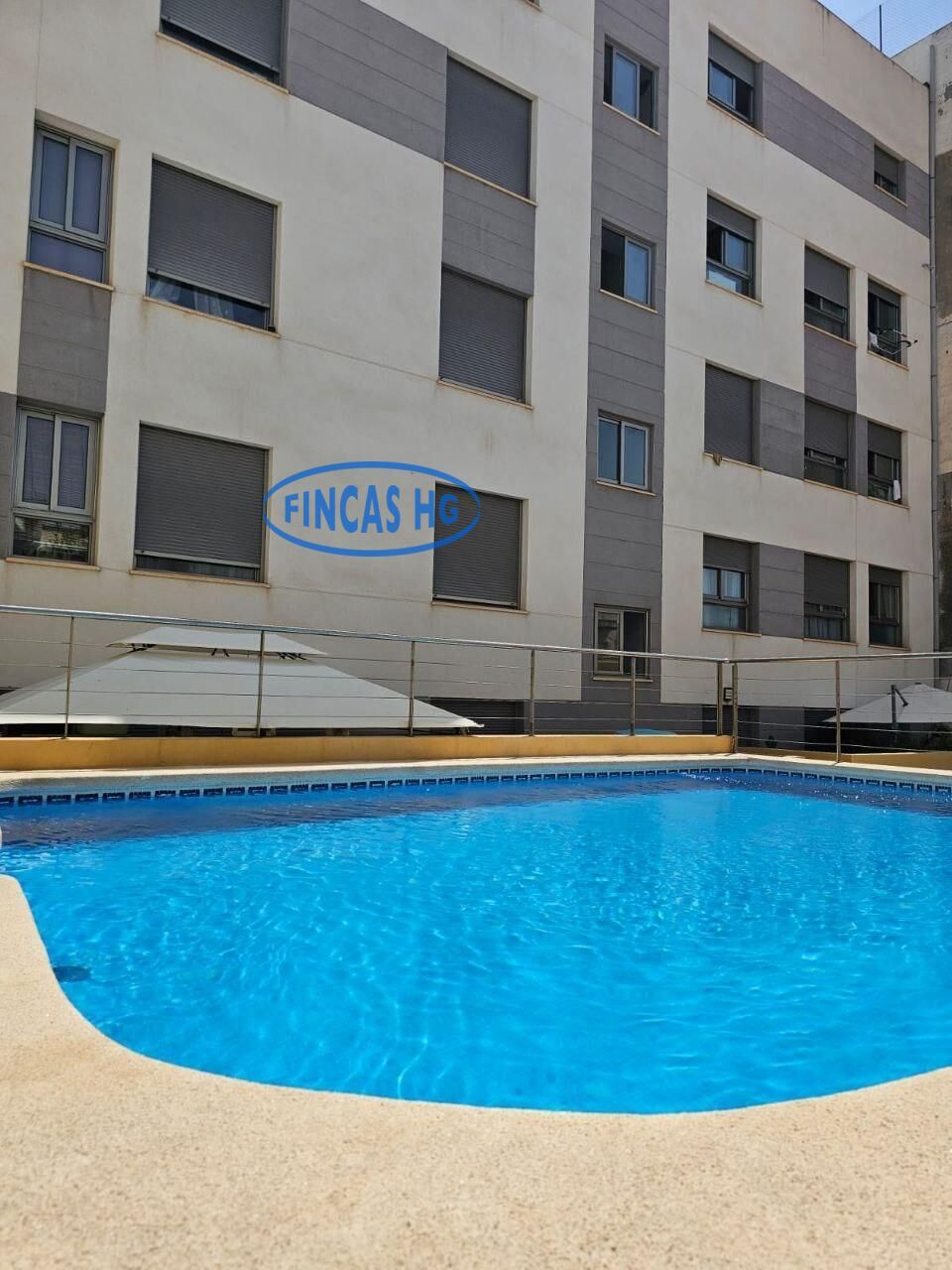 Swimming pool of Flat for sale in Alicante / Alacant  with Private garden, Swimming Pool and Community pool