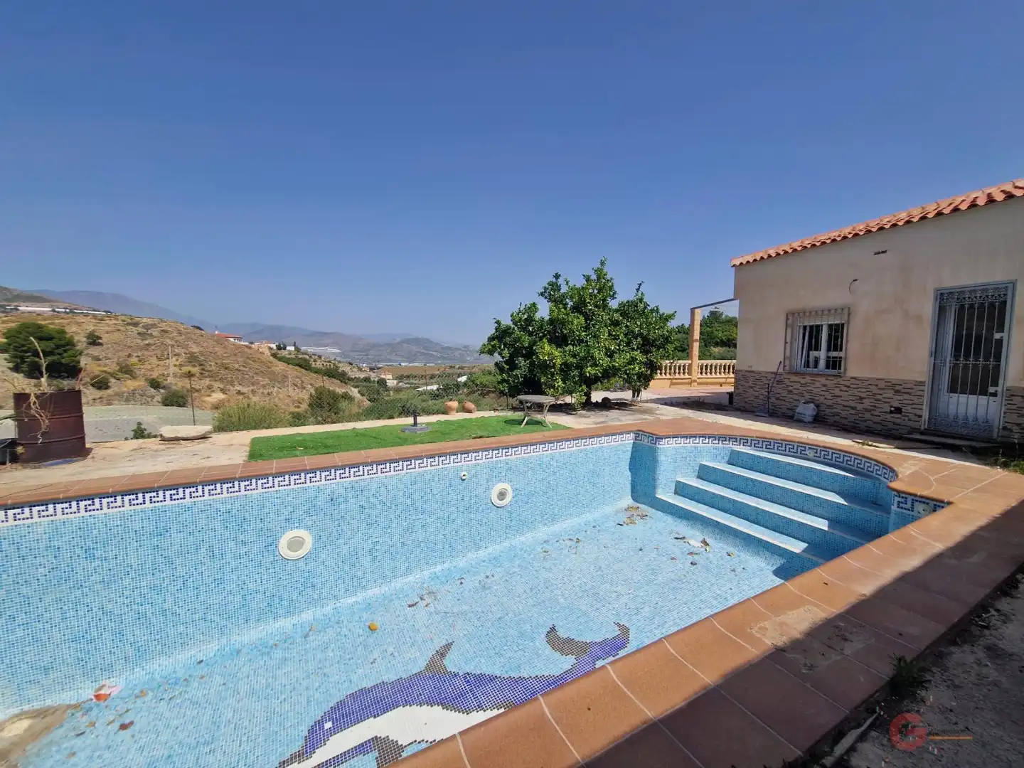 Casa rústica amb piscina en venda a Centro