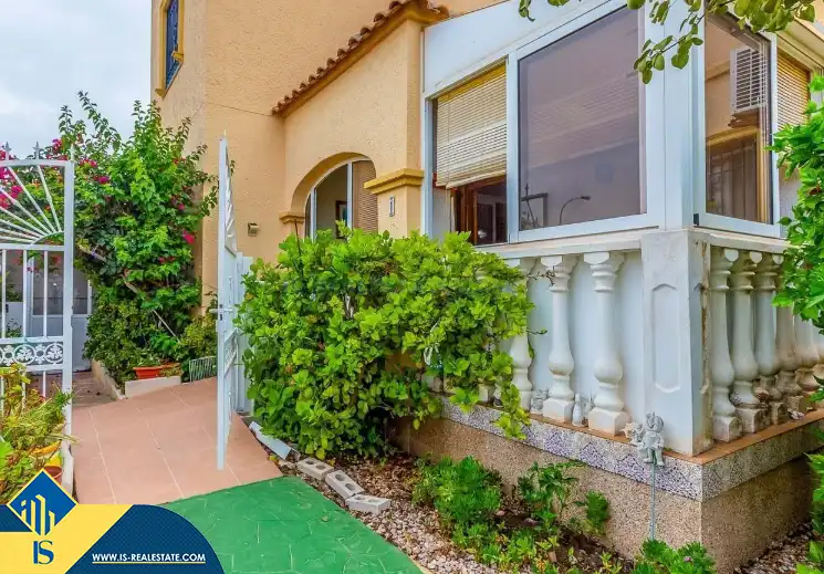 Chalet con piscina en venta en Orihuela Costa, imagen 5