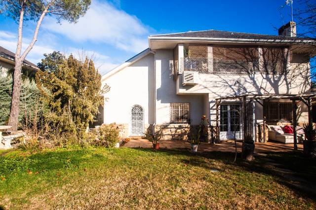 Casa-chalet en Venta en Calle de los Gamos en La Canaleja