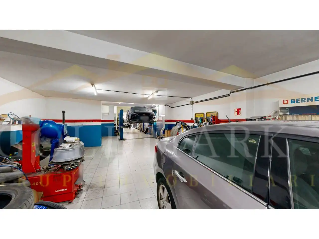 Parking de Local en traspaso en Gavà