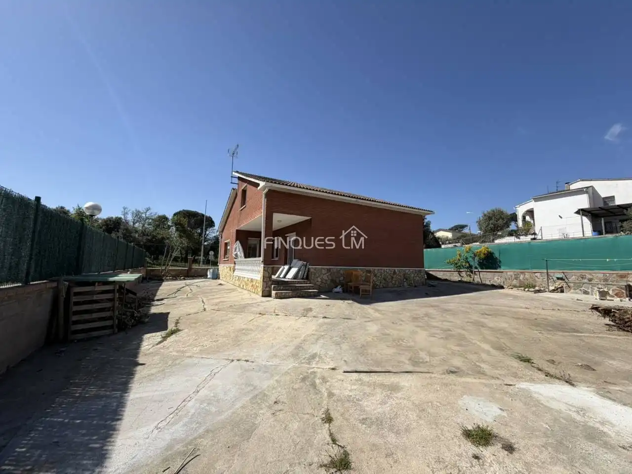 Vista exterior de Casa o xalet en venda en Tordera amb Calefacció, Jardí privat i Terrassa