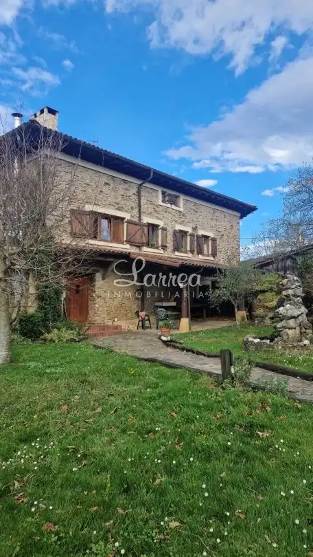 Vista exterior de Finca rústica en venta en Zeanuri con Calefacción