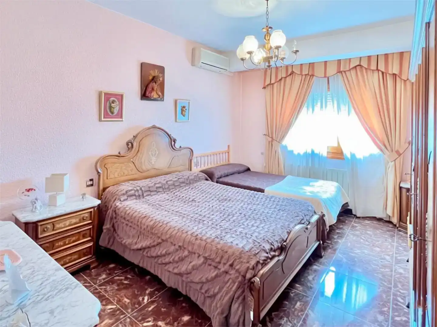 Habitación de Casa o chalet en venta en Guadix