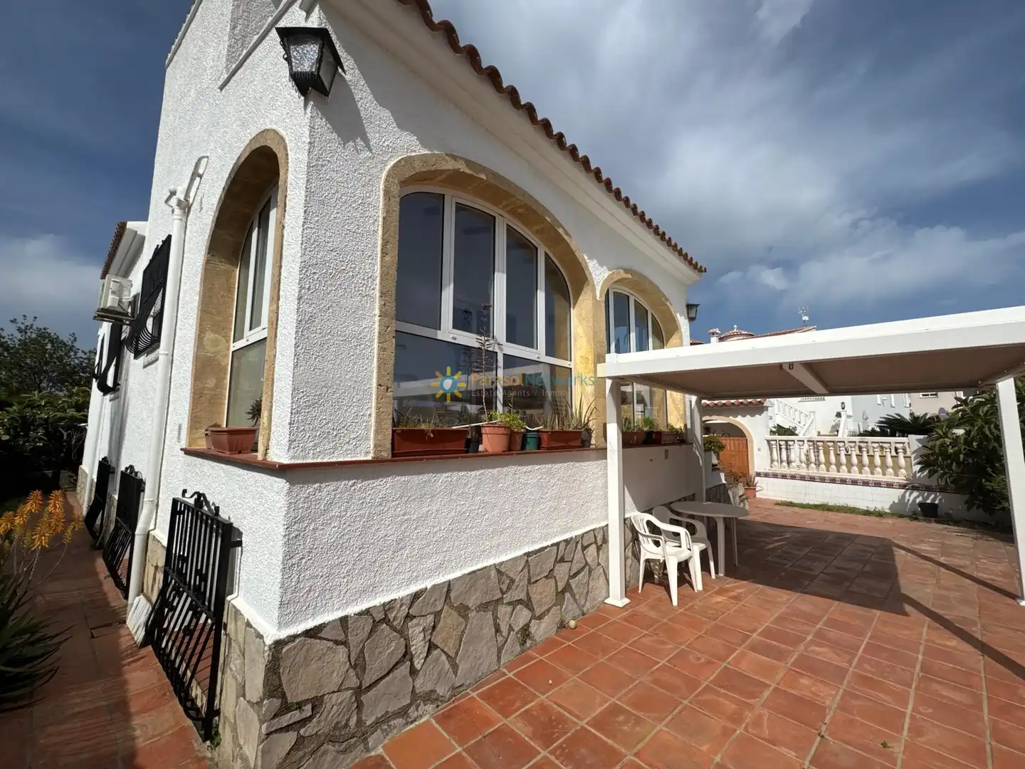 Exterior view of Houses for rent in Oliva  with Terrace, Furnished and Oven
