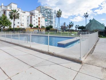 Estudi amb piscina en venda a Avenida Antonio Machado