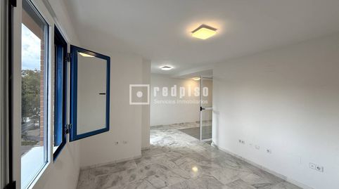 Foto 4 de Piso de alquiler en Orfila, Parque Ayala - Jardín de la Abadía - Huelín, Málaga Capital