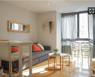 Bedroom of Flat to rent in  Madrid Capital  with Air Conditioner and Balcony