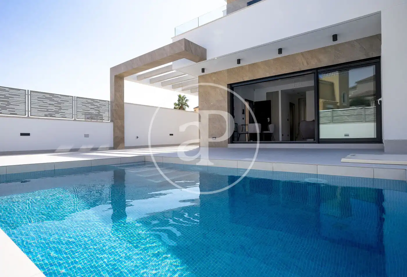 Schwimmbecken von Haus oder Chalet zum Verkauf in San Miguel de Salinas mit Klimaanlage, Heizung und Privatgarten