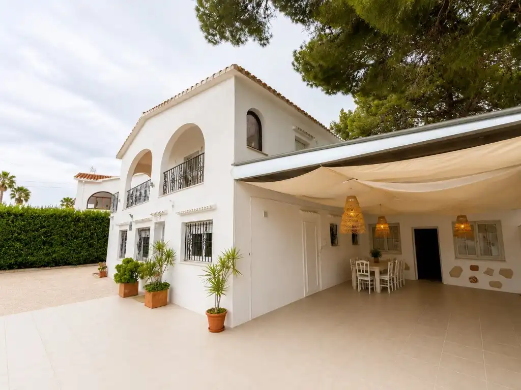 Exterior view of Houses for sale in Dénia