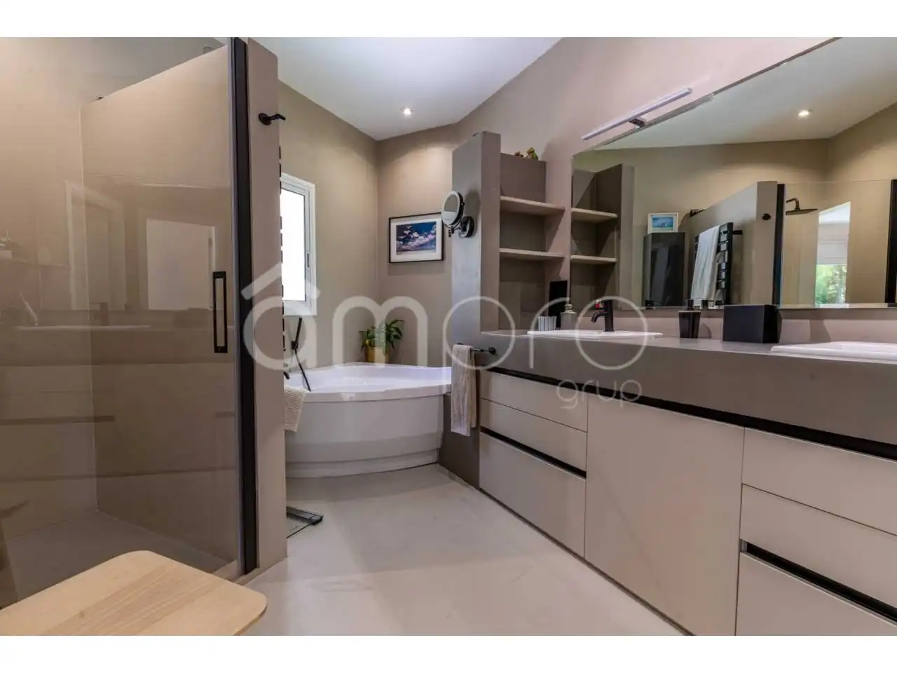 Bathroom of Houses for sale in Sant Pere de Ribes  with Air Conditioner, Private garden and Terrace