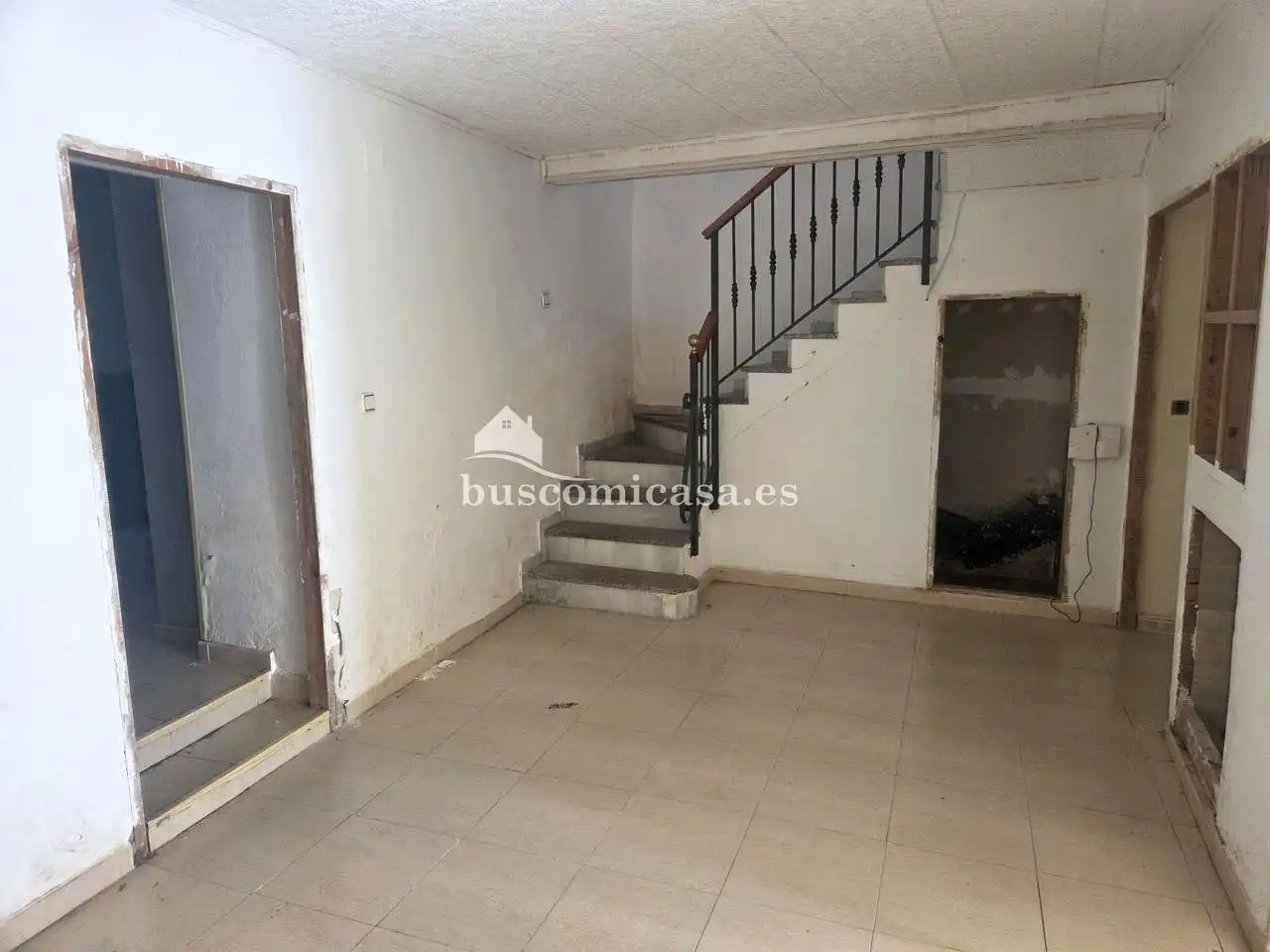Casa adosada en venta en Arjona con Terraza
