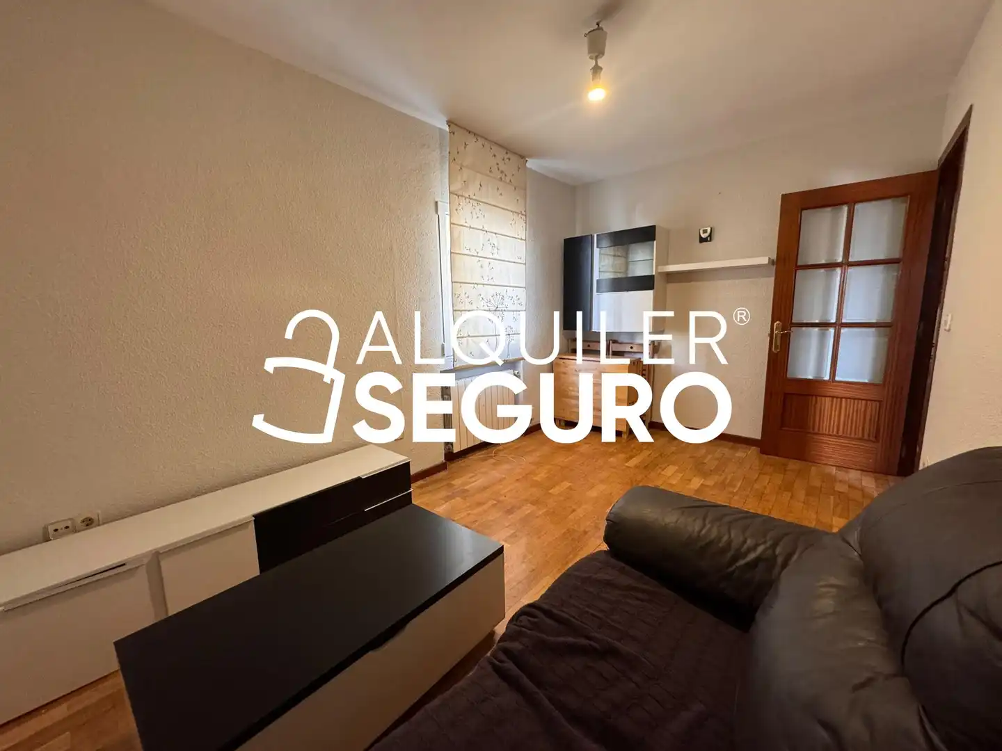 Living room of Flat for rent in Madrid  with Heating and Furnished