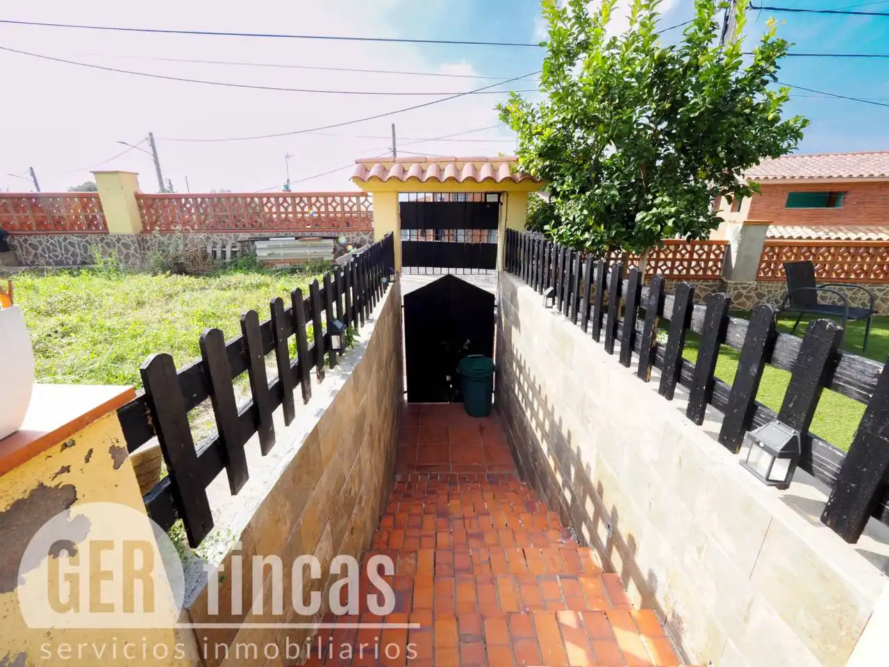 Vista exterior de Casa o chalet en venta en Terrassa con Aire acondicionado, Calefacción y Jardín privado