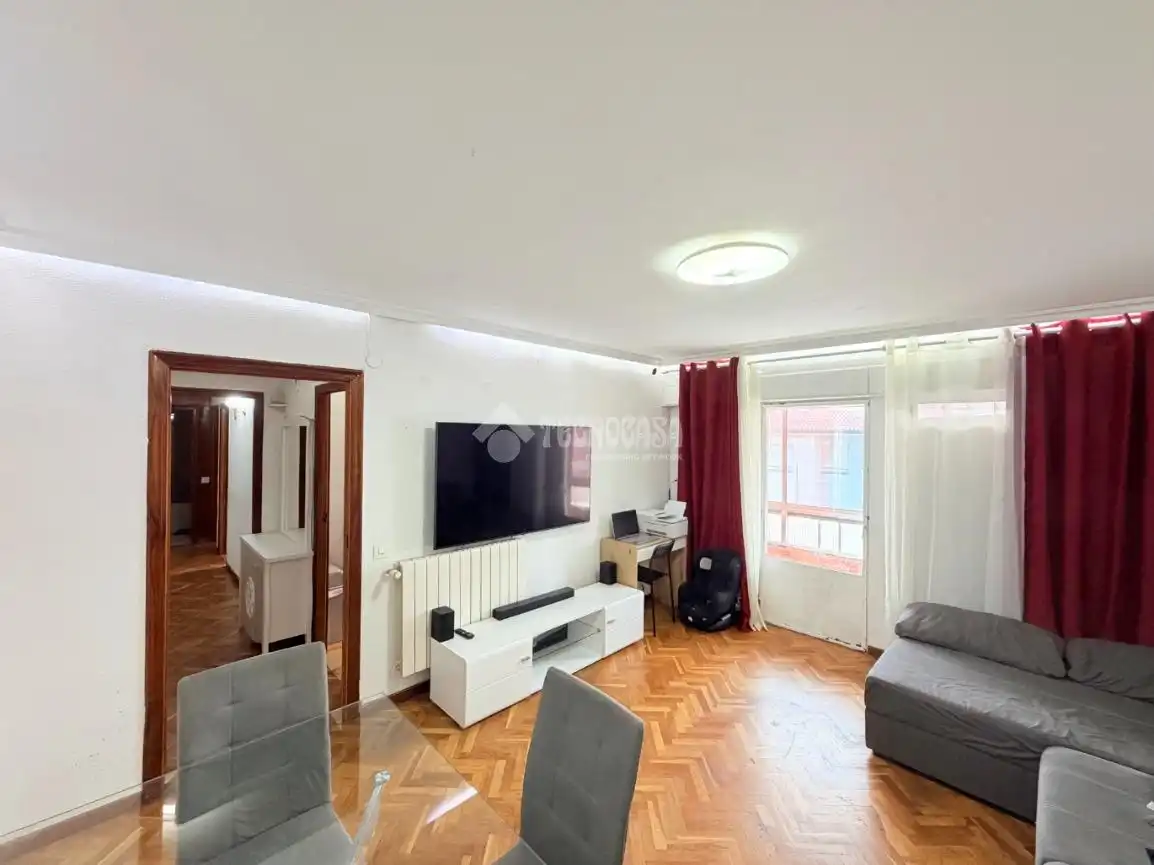 Sala de estar de Piso en venta en Segovia con Balcón