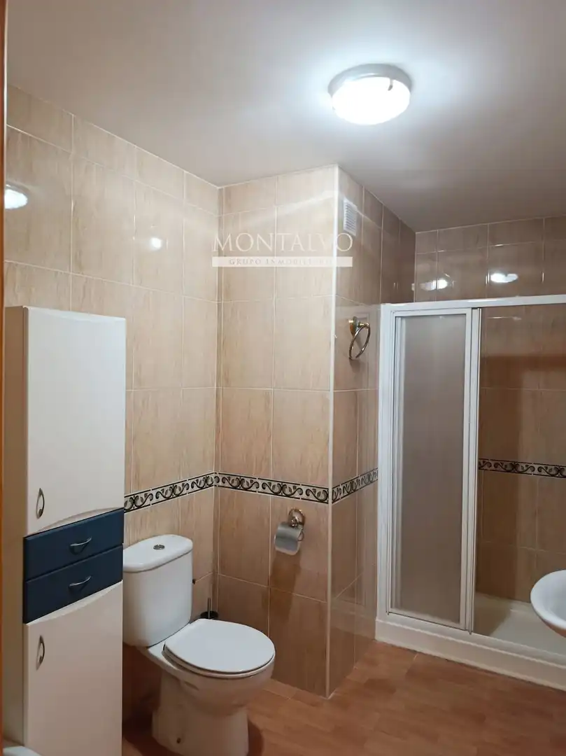 Bany de Apartament de lloguer en Atarfe amb Terrassa, Moblat i Balcó