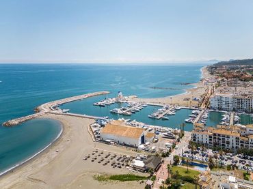 Apartament amb piscina en venda a Puerto de la Duquesa