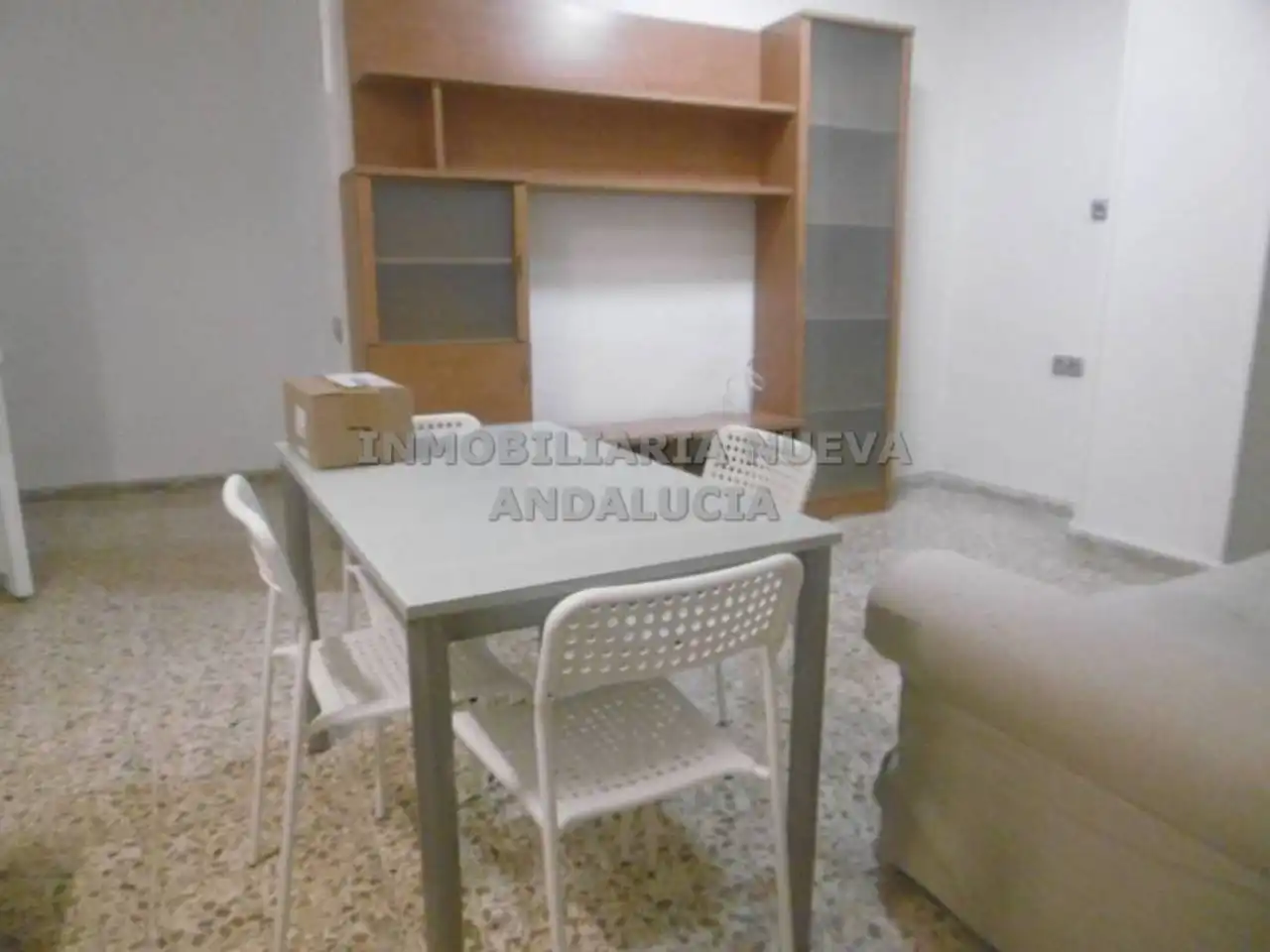 Piso de alquiler en Almería con Terraza y Amueblado