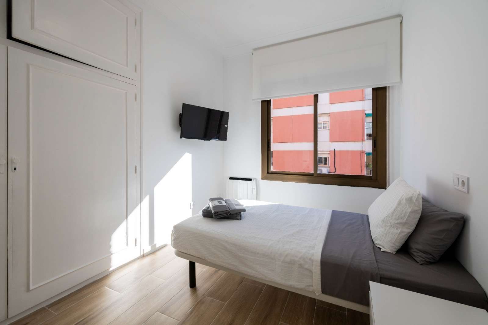 Flat to share in Llefià