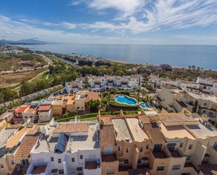 Vista exterior de Dúplex en venda en Casares amb Aire condicionat, Calefacció i Terrassa