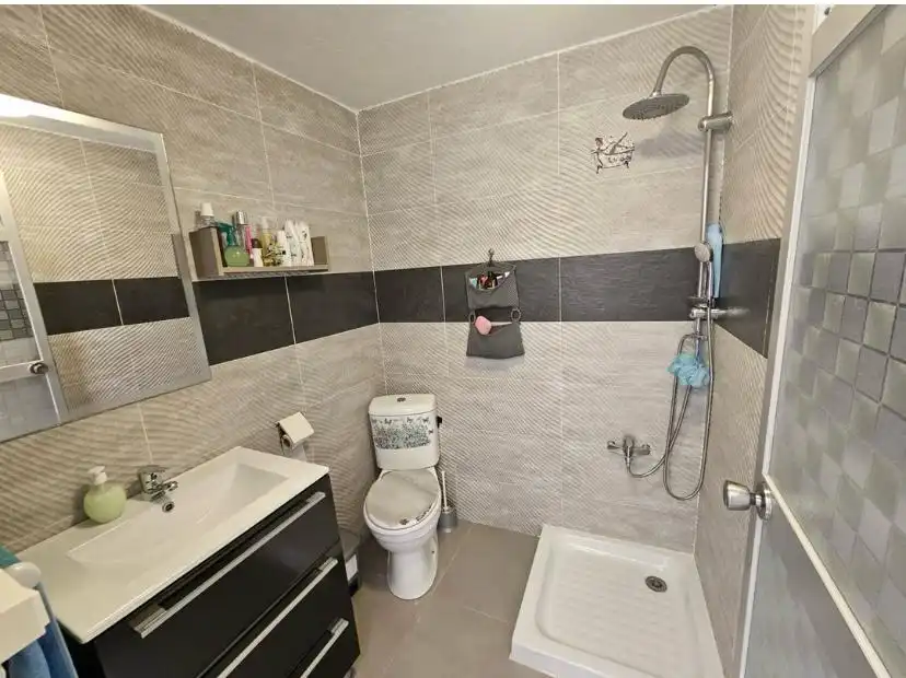 Baño de Casa adosada en venta en Vilallonga / Villalonga con Aire acondicionado, Terraza y Trastero