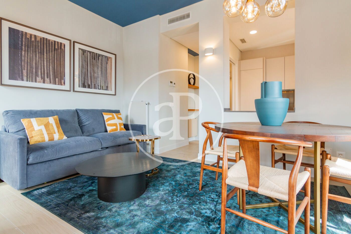 Sala d'estar de Pis de lloguer en  Madrid Capital amb Aire condicionat, Calefacció i Moblat