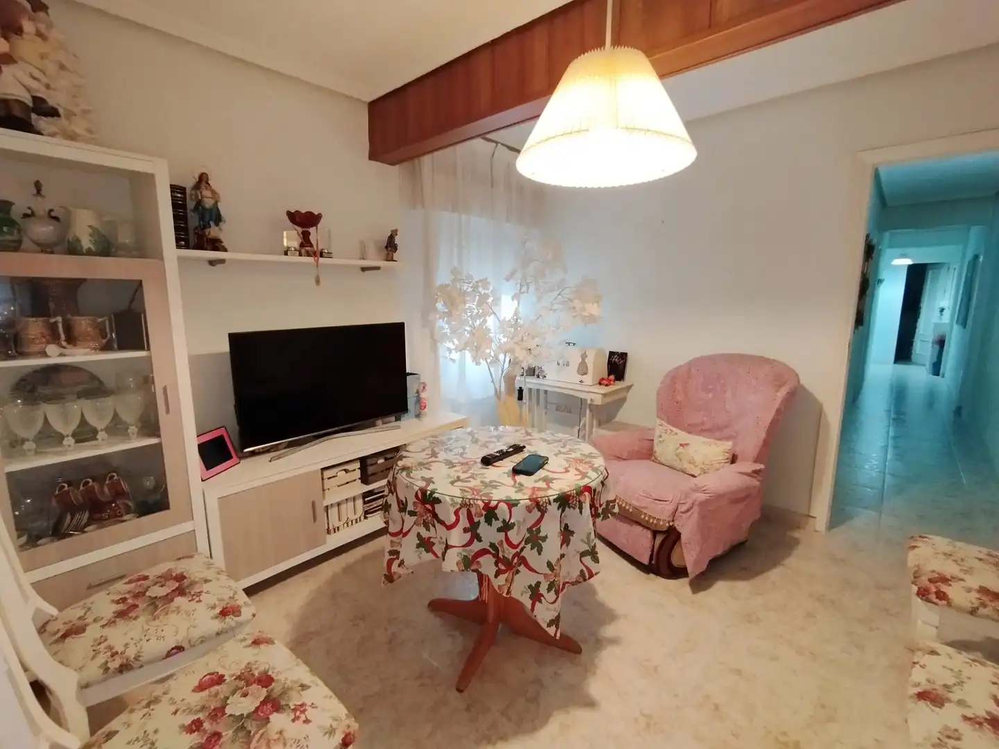 Sala d'estar de Pis en venda en Tomelloso amb Aire condicionat, Terrassa i Moblat