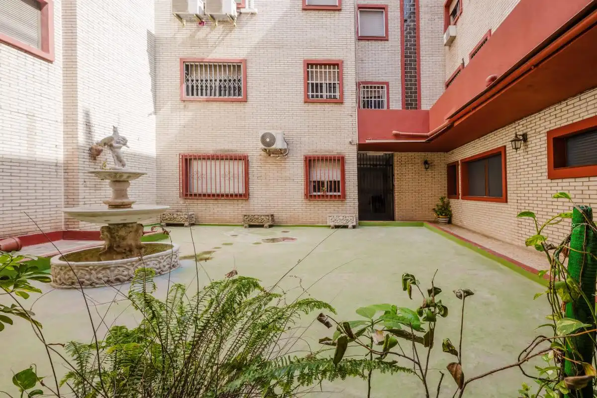 Vista exterior de Planta baixa en venda en Sevilla amb Aire condicionat, Calefacció i Jardí privat
