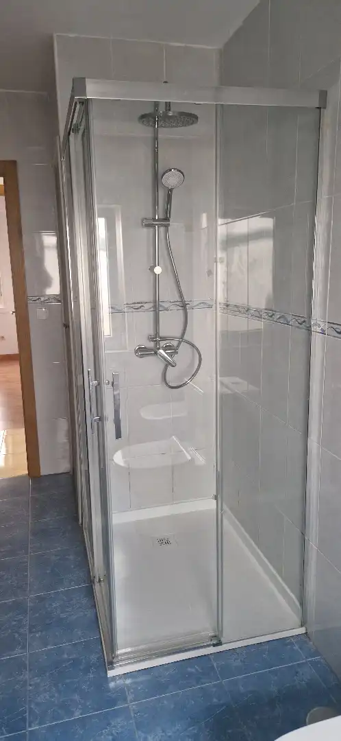 Bany de Pis en venda en A Coruña Capital  amb Parquet, Forn i Rentadora