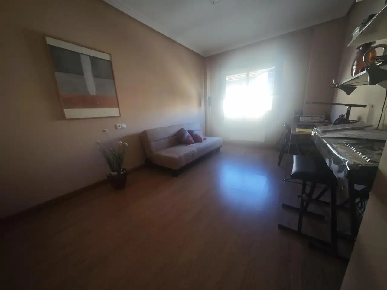 Habitación de Piso en venta en Plasencia con Aire acondicionado, Terraza y Amueblado