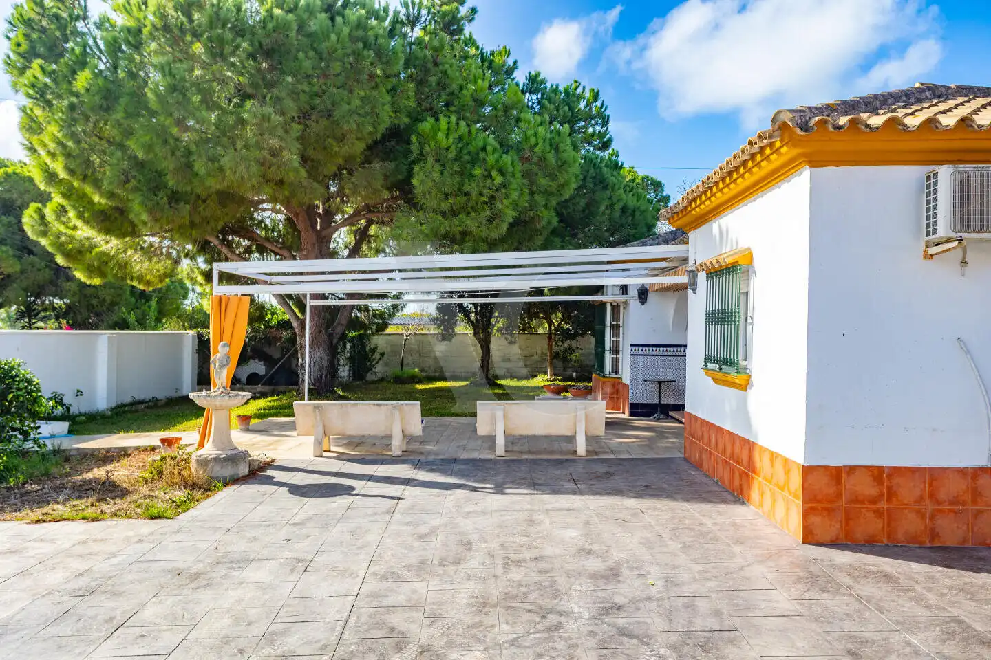 Garden of Houses for sale in Chiclana de la Frontera