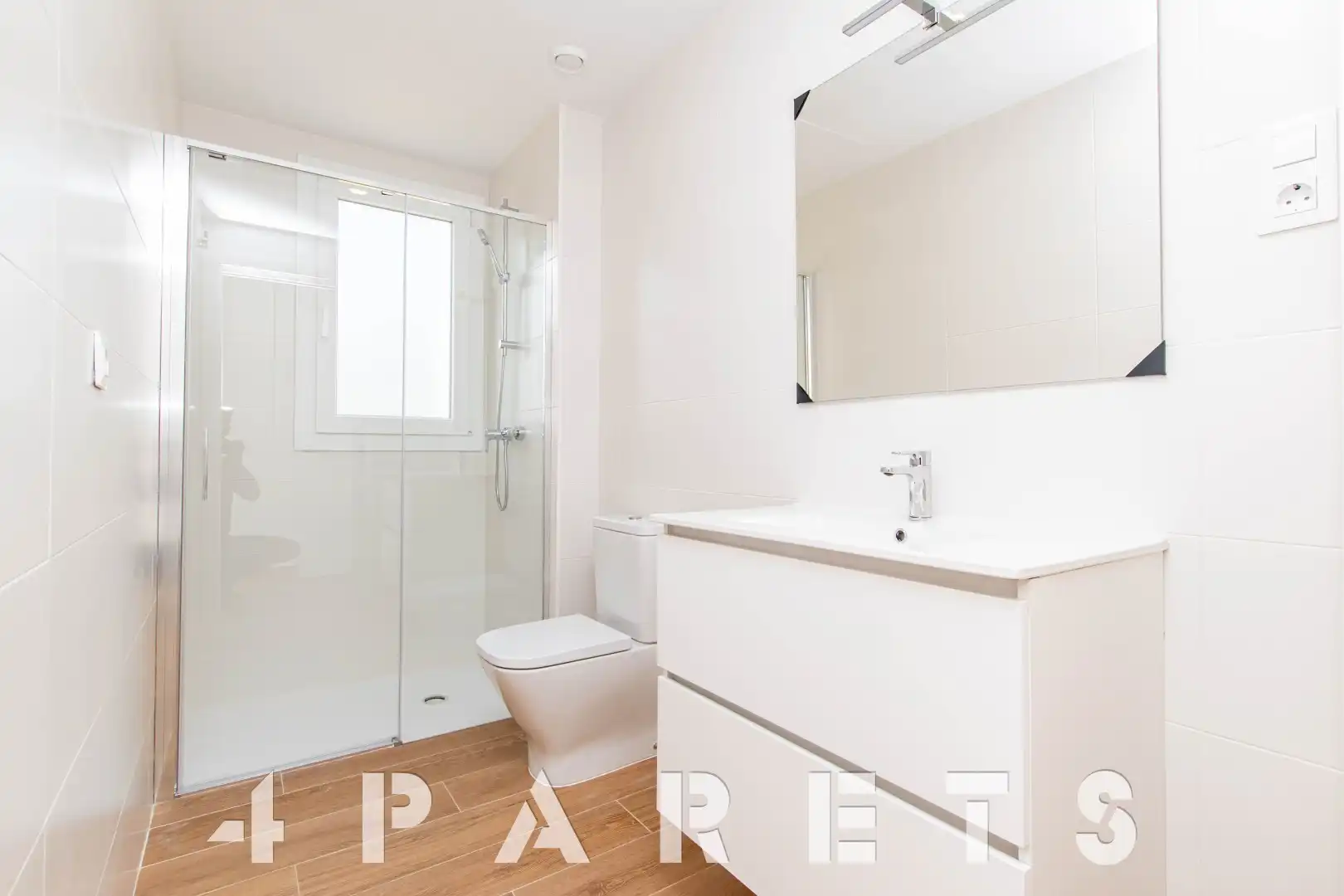Baño de Piso de alquiler en Cabrera de Mar con Aire acondicionado, Calefacción y Horno