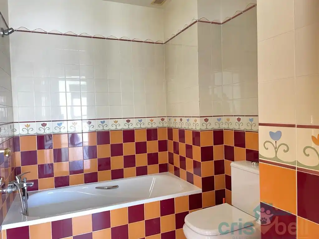 Flat with terrace for sale in Calle Enrique Granados, imagen 13