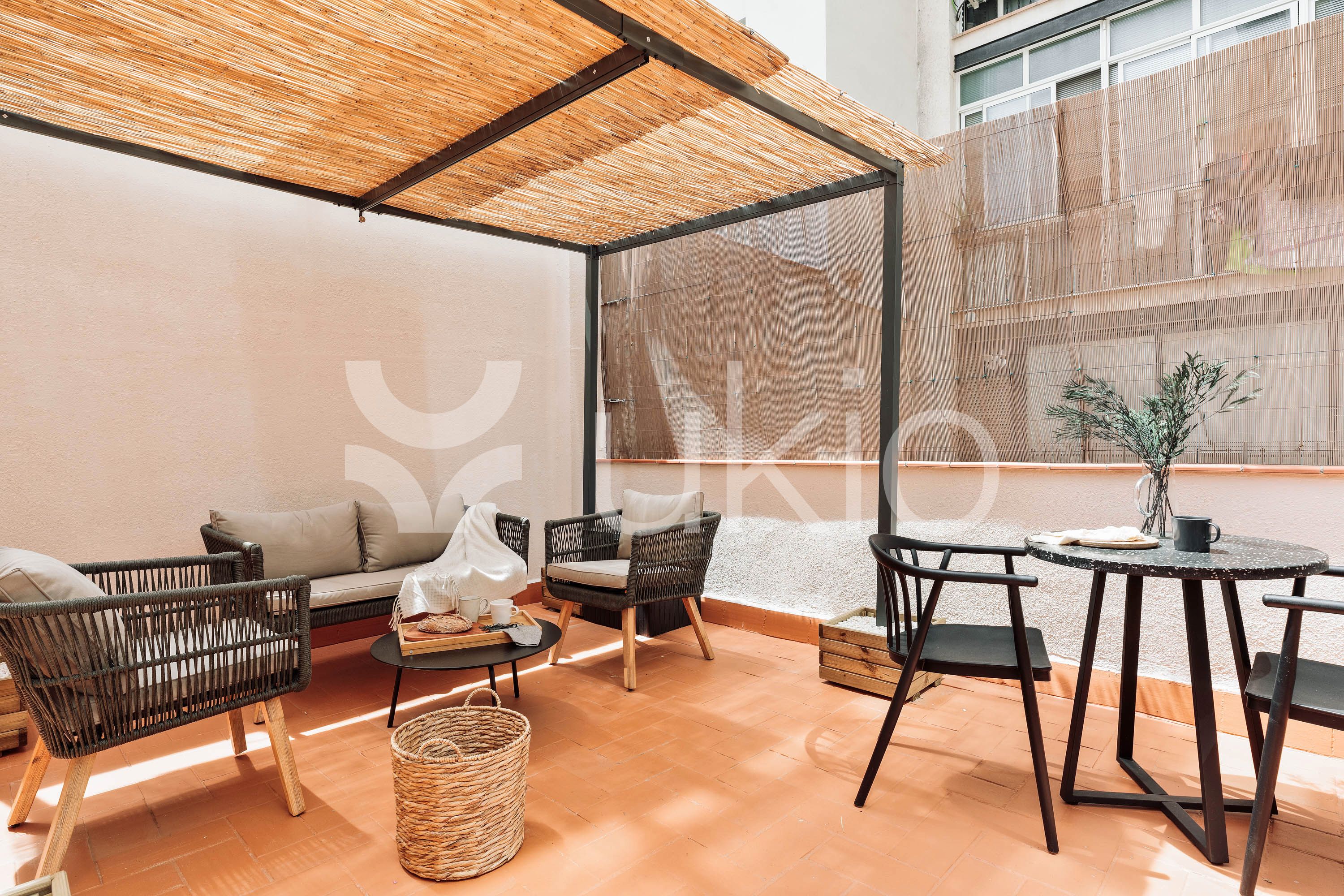 Terrace of Study to rent in  Barcelona Capital  with Air Conditioner, Heating and Terrace