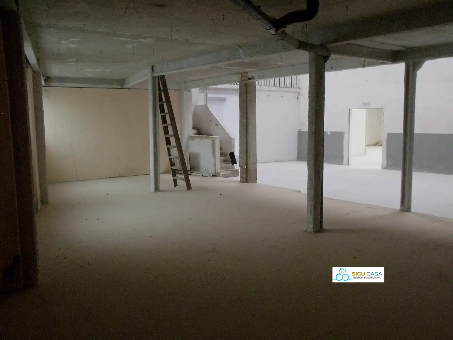 Industrial building for sale in Avenida Zodiaco, imagen 9