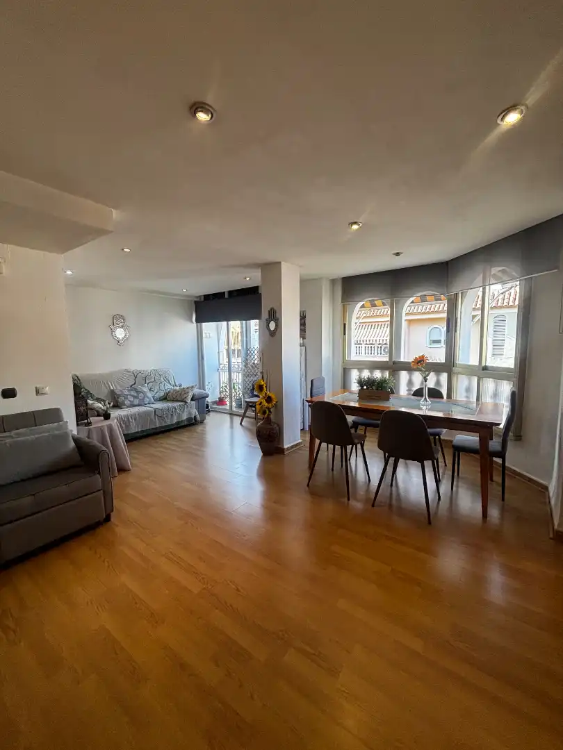 Living room of Flat for sale in Benidorm  with Air Conditioner, Heating and Balcony