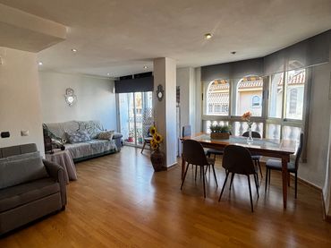 Wohnung mit Balkon zum Verkauf in Carrer de Sella