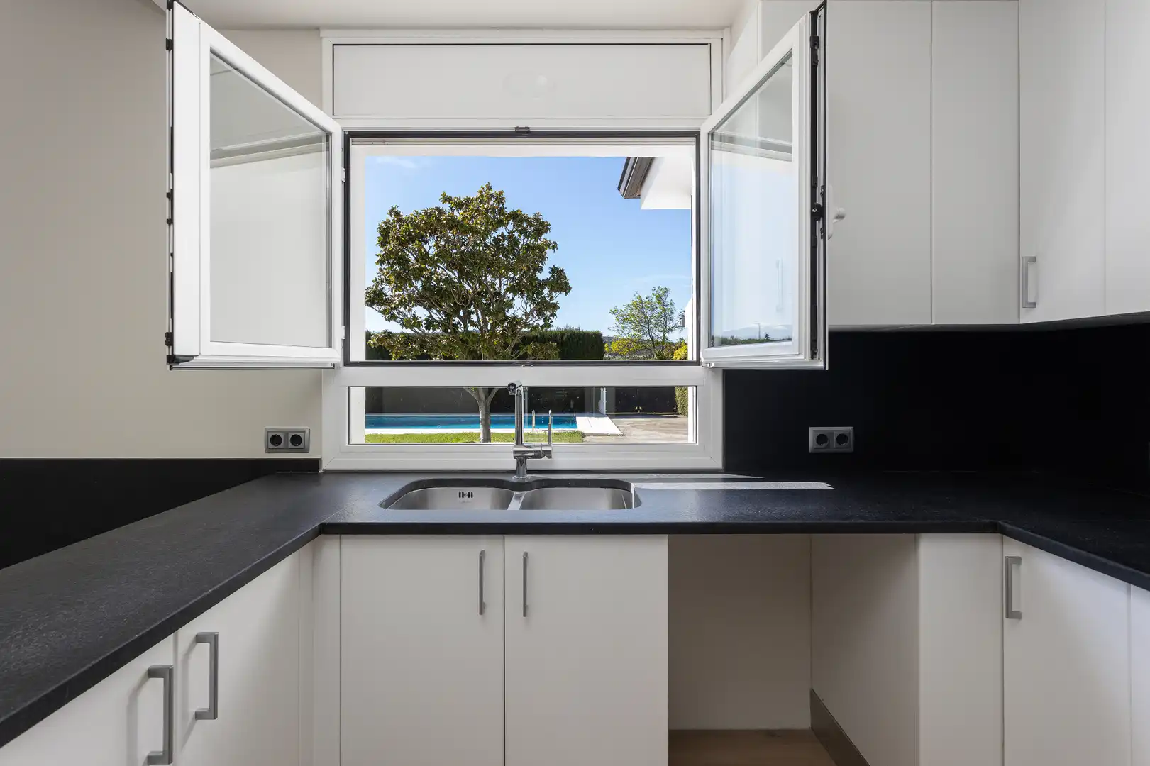 Cocina de Casa o chalet en venta en Llers con Aire acondicionado, Calefacción y Jardín privado
